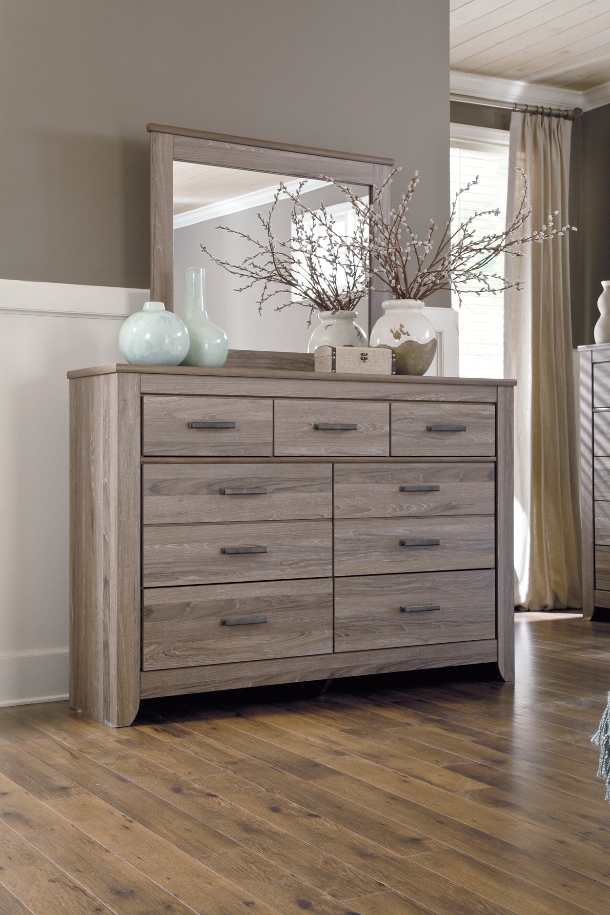 Zelen Queen Panel Bed with Mirrored Dresser and Chest