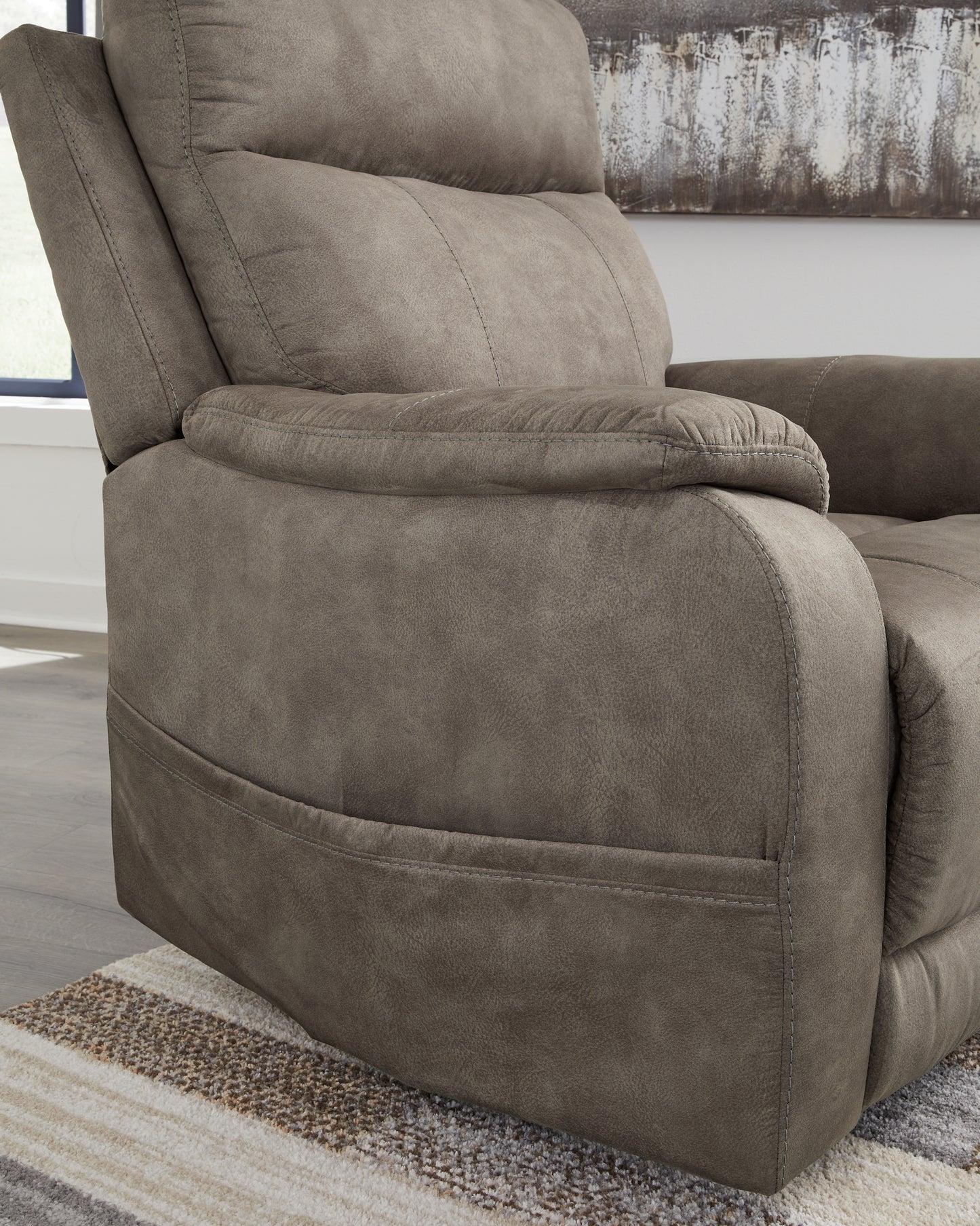 Crestmeade Power Lift Recliner